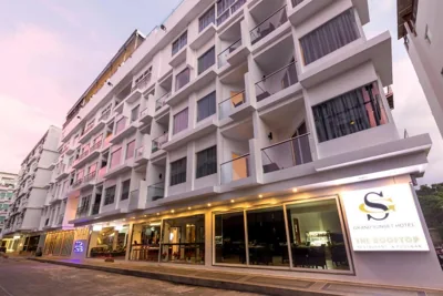 Grand Sunset Hotel Phuket – Foto 8